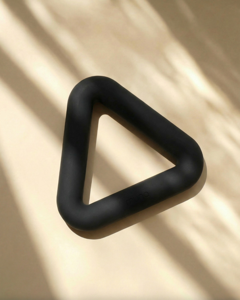 Triangle Dumbbell — Black
